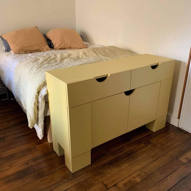 Commode sur mesure sur plans fournis par la cliente. 
Réalisation en mélaminé Egger "jaune safran" 
#ebenisterie #ebenisteriecontemporaine #ebeniste #artisanat #artisanparis #artisanatdart #menuiserie #menuisier #faitmain #handmade #travaildubois #bois #mobilier #surmesure #mobiliersurmesure